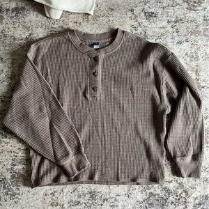 Old Navy Taupe Waffle Knit Henley